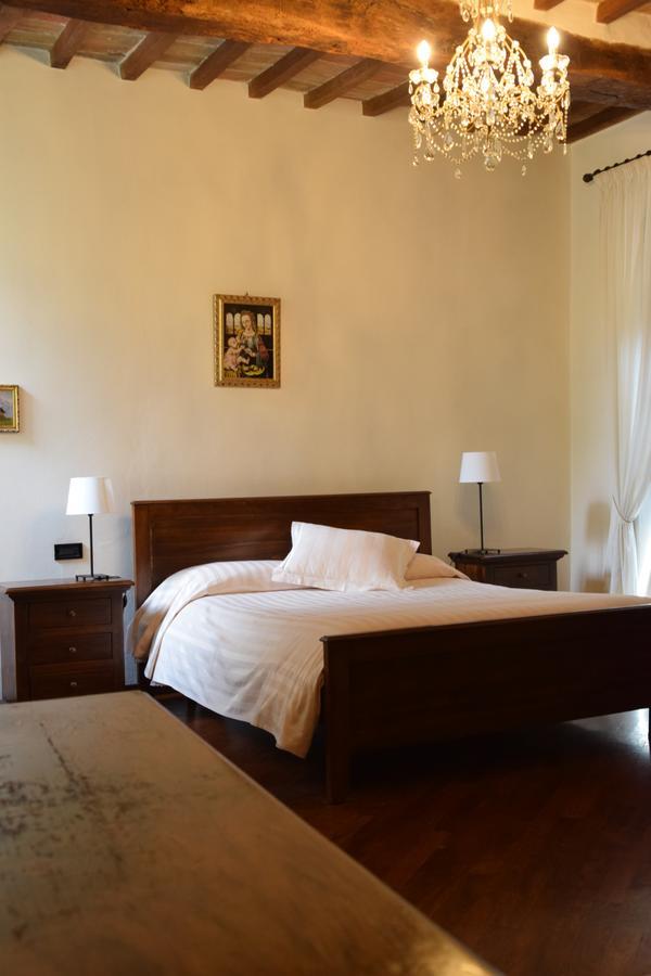 Residenza Le Logge Panzió Gubbio Kültér fotó